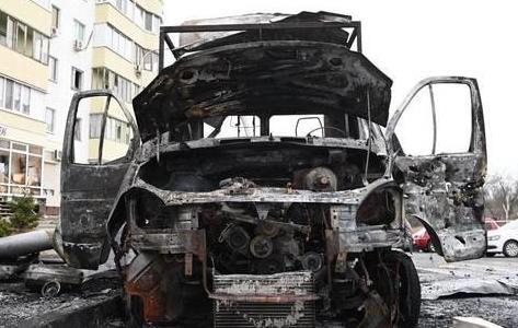 Giao tranh leo thang dọc biên giới trong ngày bầu cử