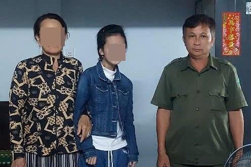 Giúp đỡ thiếu nữ đi lạc về nhà an toàn