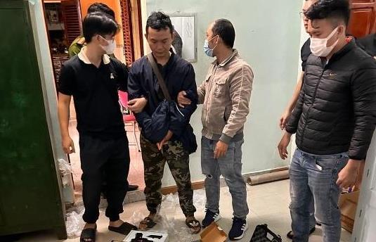 Triệt phá chuyên án mua, bán trái phép vũ khí quân dụng