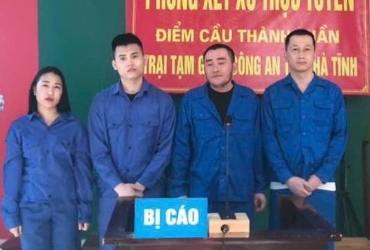 Xộ khám cả đám