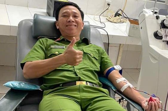 Phó Trưởng Công an xã kịp thời hiến tiểu cầu cứu bệnh nhân trong cơn nguy kịch