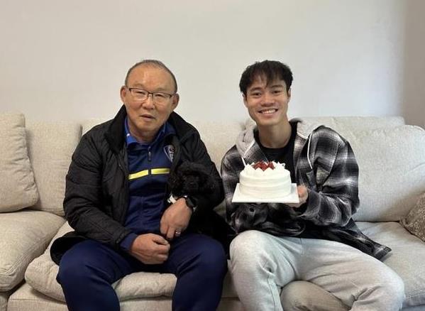 Nhiều tuyển thủ Việt Nam được quý nhân chúc mừng sinh nhật