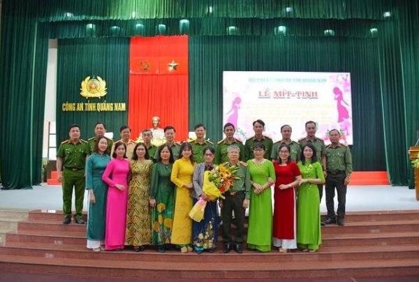 Nữ Anh hùng 15 lần được phong danh hiệu Dũng sĩ