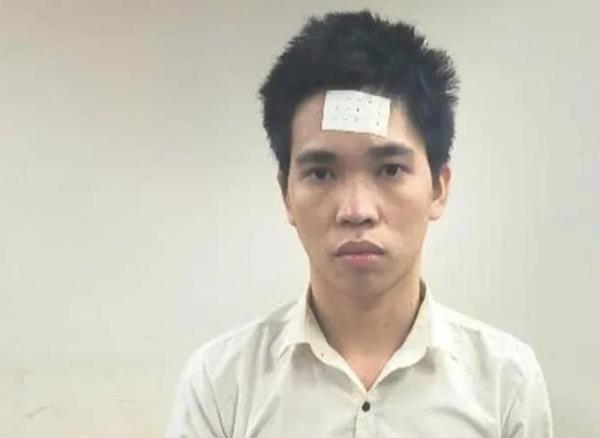 Bắt đối tượng trốn truy nã tại sân bay Tân Sơn Nhất