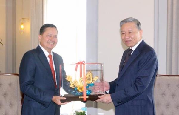 Hợp tác chặt chẽ về quốc phòng - an ninh giữa Việt Nam và Campuchia