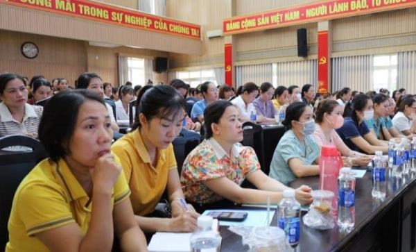 Tập huấn kiến thức về an toàn thực phẩm cho các cơ sở giáo dục mầm non