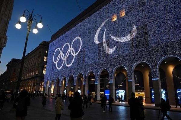 Trong làn sóng tẩy chay và xung đột