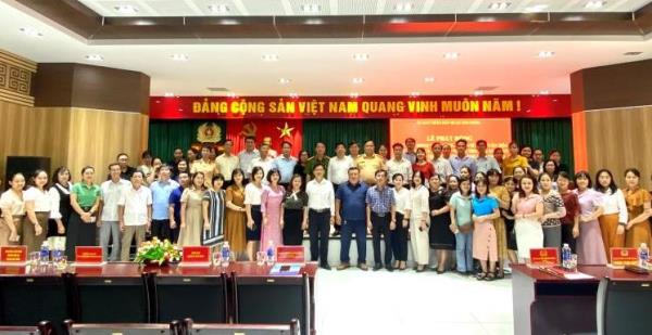 Phát động Cuộc vận động Học sinh, sinh viên với văn hóa giao thông