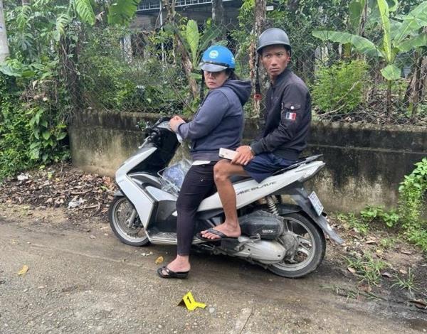 Cặp đôi ăn bay sa lưới