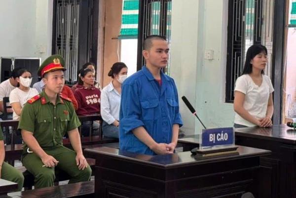 Túng quẫn, bế tắc cha ruột đầu độc con gái sơ sinh