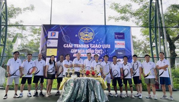 Hấp dẫn Giải tennis tranh cúp mùa Đông CLB Sông Hàn năm 2022