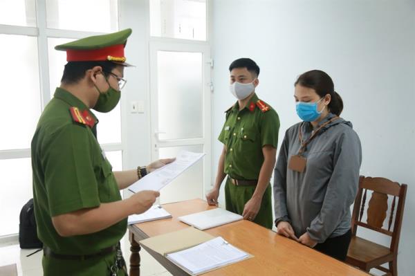 Rủ bạn góp vốn thầu vé máy bay, nữ quái lừa hơn 3,3 tỷ đồng