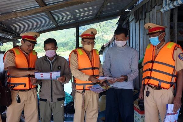 Công an Đắk Nông mở cao điểm kiểm tra, xử lý các hành vi vi phạm về trật tự an toàn giao thông