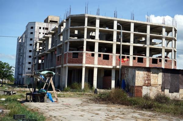 Bao giờ chung cư cho người thu nhập thấp Điện Nam - Điện Ngọc hoàn thành? (Kỳ 1: 13 năm chưa hoàn thành một dự án?)