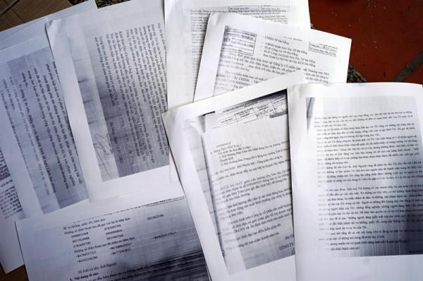 Bất an với những món nợ từ trên trời rơi xuống