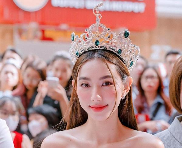 Nở rộ hoa hậu có phải tín hiệu đáng mừng?