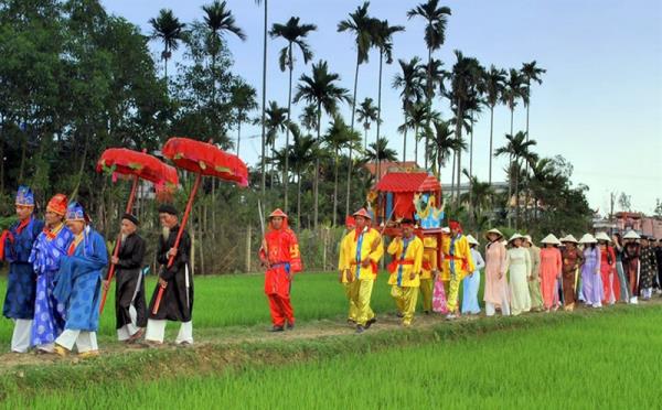 Làng Túy Loan mở màn mùa lễ hội