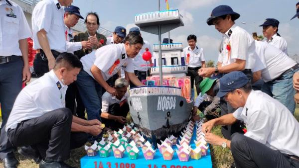 Dâng hương, tưởng niệm 35 năm sự kiện Gạc Ma