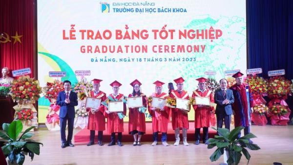 97,8% sinh viên Trường Đại học Bách khoa Đà Nẵng có việc làm sau khi tốt nghiệp