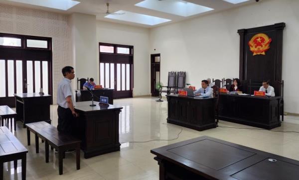 Bị thu hồi giấy phép kinh doanh vẫn chứa chấp người nước ngoài hết hạn thị thực