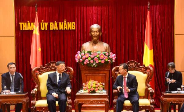 Bí thư Thành ủy Nguyễn Văn Quảng tiếp Bí thư Khu ủy Khu tự trị dân tộc Choang Quảng Tây, Trung Quốc