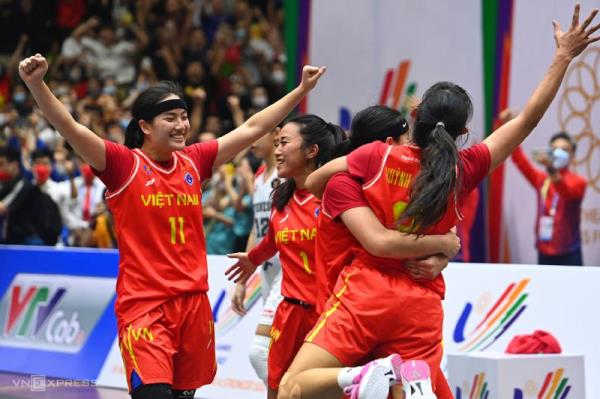 Tuyển bóng rổ 3 X 3 nữ Việt Nam vô địch châu Á