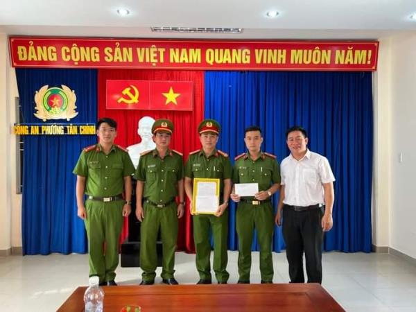 Khen thưởng tổ tuần tra 8394 phường Tân Chính