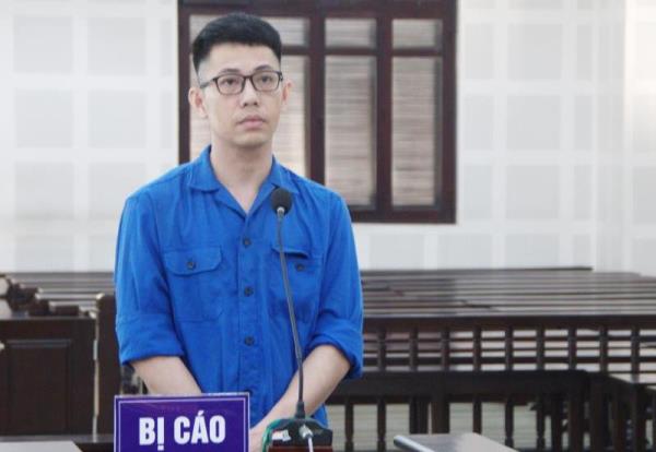 Nhân viên siêu thị điện máy chiếm đoạt tiền tỷ của công ty