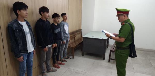 Khởi tố nhóm thanh thiếu niên mang ba chỉa đi tìm đối thủ giải quyết mâu thuẫn