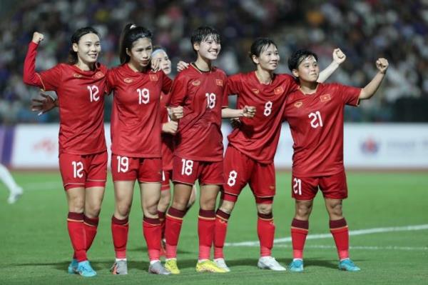 Video bóng đá ĐT nữ Việt Nam - Campuchia: Đại tiệc tưng bừng, vỡ òa vé chung kết (SEA Games)
