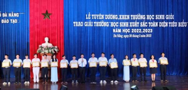 Đà Nẵng vinh danh, khen thưởng học sinh xuất sắc tiêu biểu năm học 2022-2023