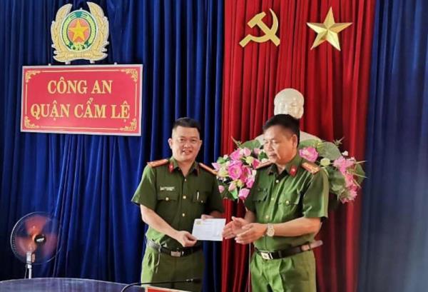 Công an quận Cẩm Lệ khen thưởng đột xuất các đơn vị khám phá nhanh các vụ án
