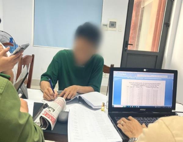 Đà Nẵng phá đường dây mua bán thông tin tài khoản hàng chục ngân hàng