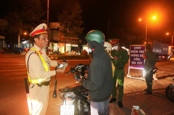 Đắk Nông: Chuyển biến tích cực sau 15 ngày tăng cường xuống tận buôn làng xử lý nghiêm vi phạm TTATGT