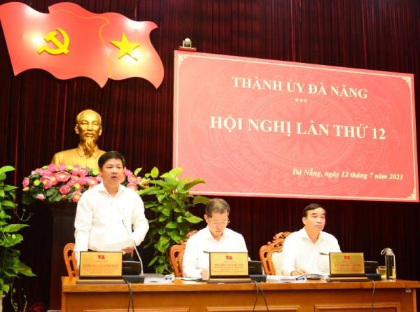 Đề xuất các giải pháp khắc phục tình trạng làm việc cầm chừng, né tránh, đùn đẩy trách nhiệm