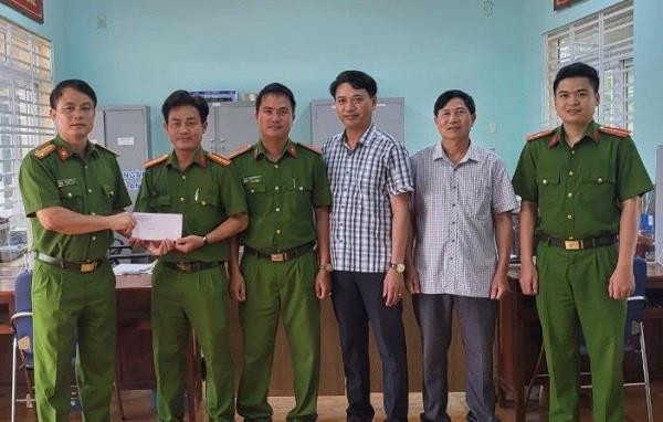 Đắk Nông: Khen thưởng Công an xã Nâm Njang về thành tích trong đấu tranh, phòng, chống tội pham