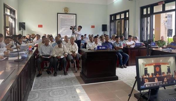 71 đối tượng câu kết kê khống hơn 1.200 mộ giả