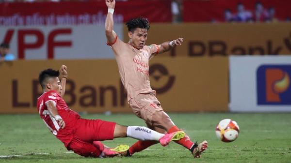 V . League rất lạ