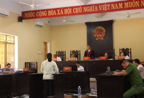 Nữ quái lừa bán đất ảo lãnh 24 năm tù