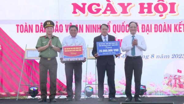 Xã Duy Vinh tổ chức điểm Ngày hội Toàn dân bảo vệ an ninh Tổ quốc