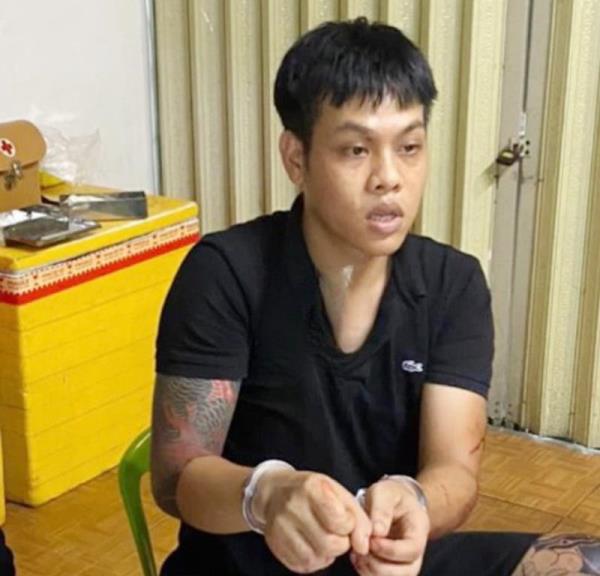 Bắt khẩn cấp đối tượng giết người tại quán karaoke