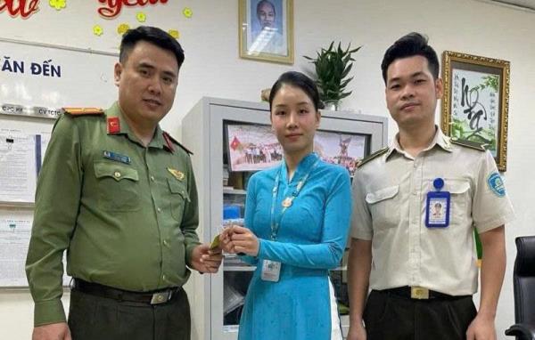 Tìm nhẫn kim cương thất lạc cho du khách