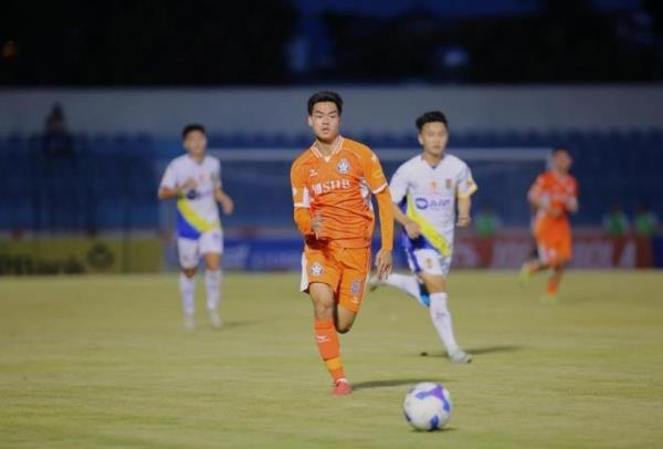 Bình Định xuống hạng, Đà Nẵng phải đá play-off