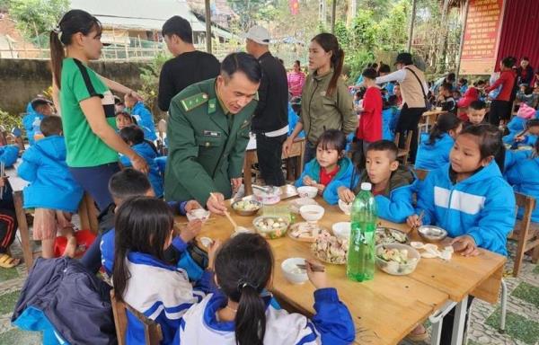 Thống nhất chủ trương dạy 2 buổi/ngày với các trường tiểu học, trung học cơ sở