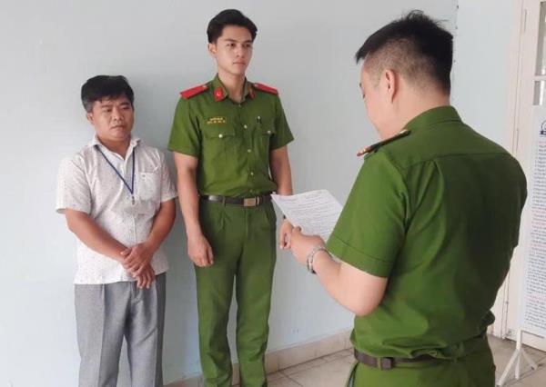 Lừa gần 1 tỷ đồng tiền cọc mua đất