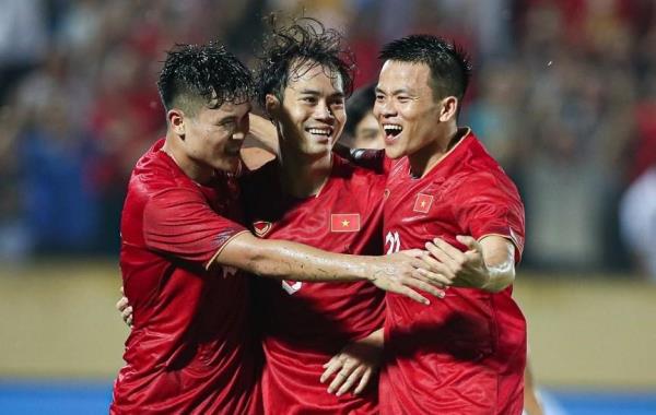 V.League nhường sân nửa tháng cho FIFA Days