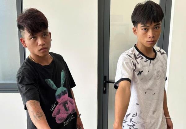 Bắt 2 đối tượng cướp tài sản của học sinh