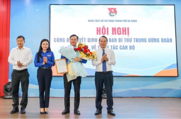 Công bố Quyết định công nhận chức danh Bí thư Thành Đoàn Đà Nẵng