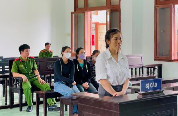 Nữ quái lừa đảo tiền tỷ lãnh 14 năm tù