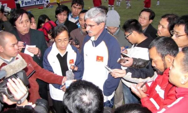 HLV Henrique Calisto làm Chủ tịch Hiệp hội HLV Quốc gia Bồ Đào Nha